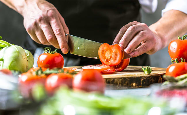 High Quality Fresh Ingredients at The Famous in Niagara Falls, Ontario